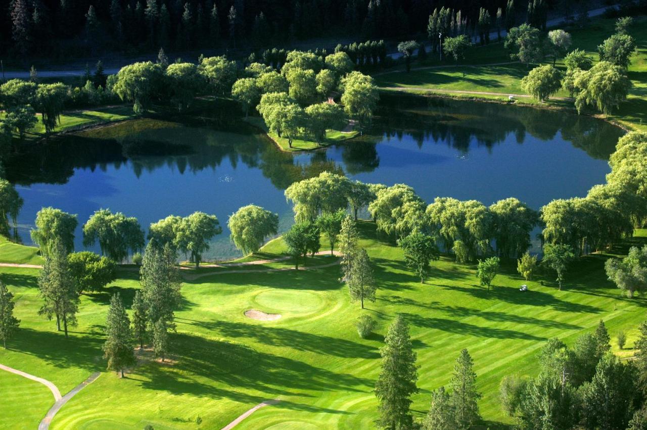 St Andrews By The Lake Golf Resort Kaleden エクステリア 写真